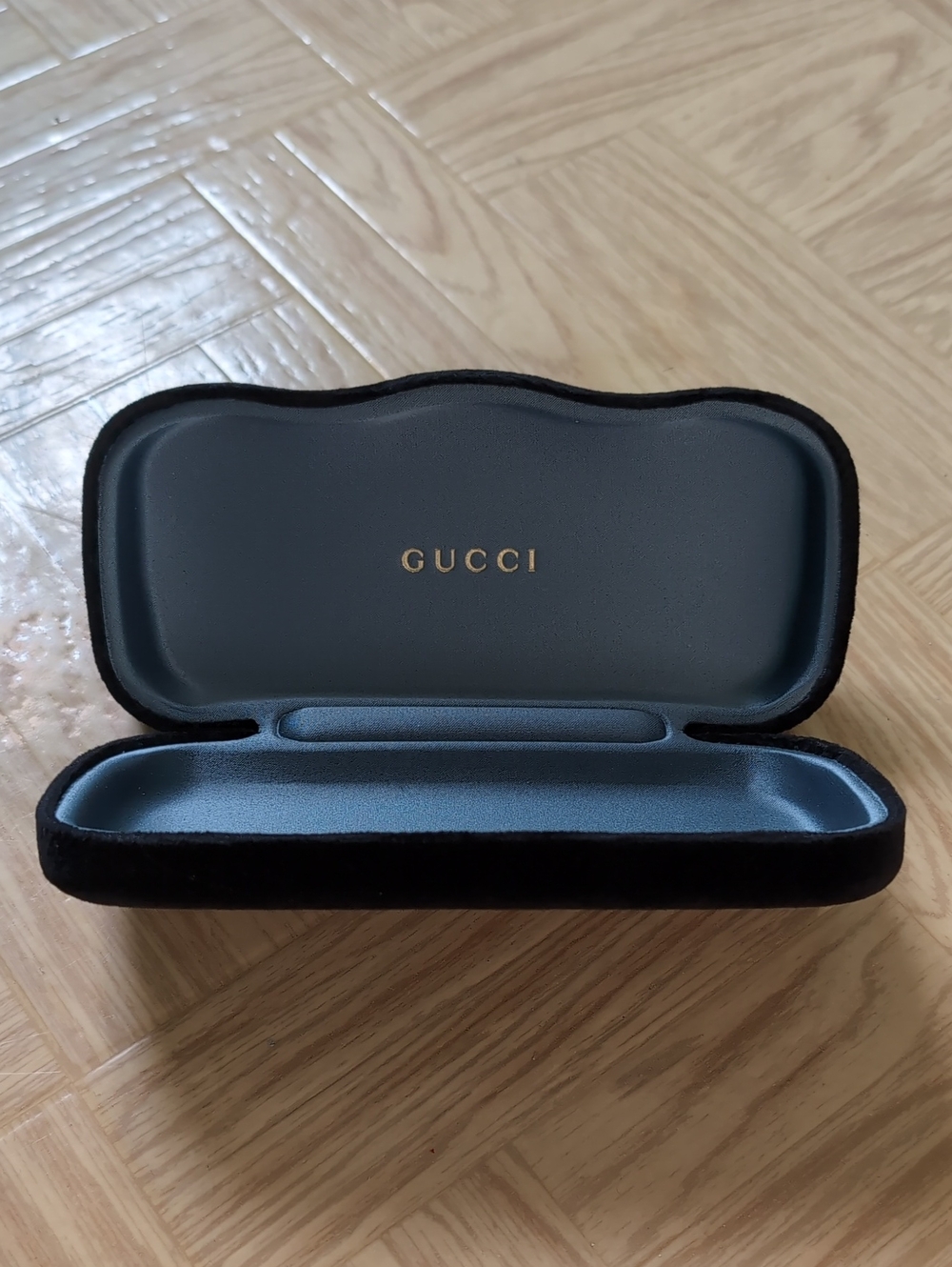 🍁Gucci Hard Velvet Eyeglasses/Sunglasses Case